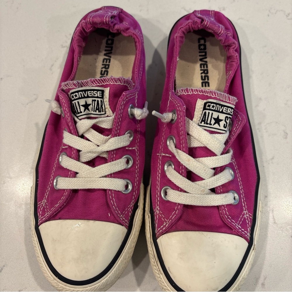 Converse canvas sneakers lo top women’s size 8 pink